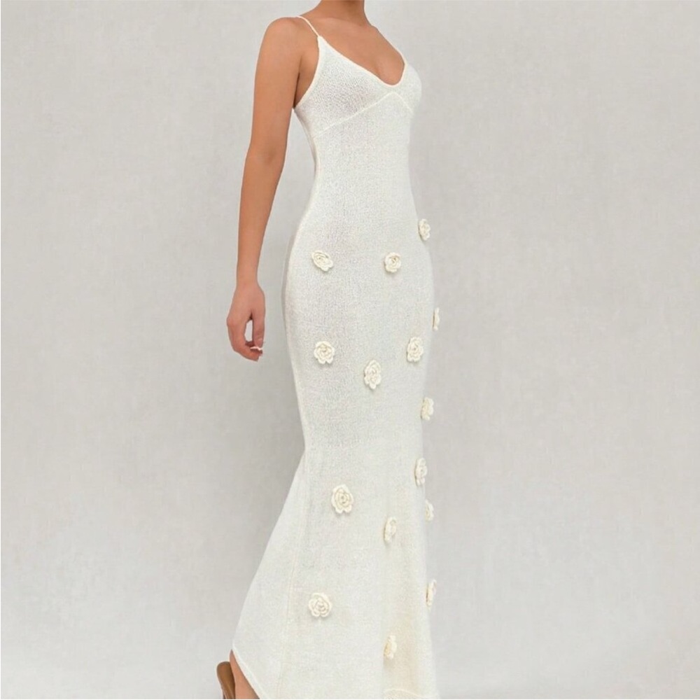 Women’s Knit Maxi Dress With Flowers - Nude/Cream - Picture 3 of 6